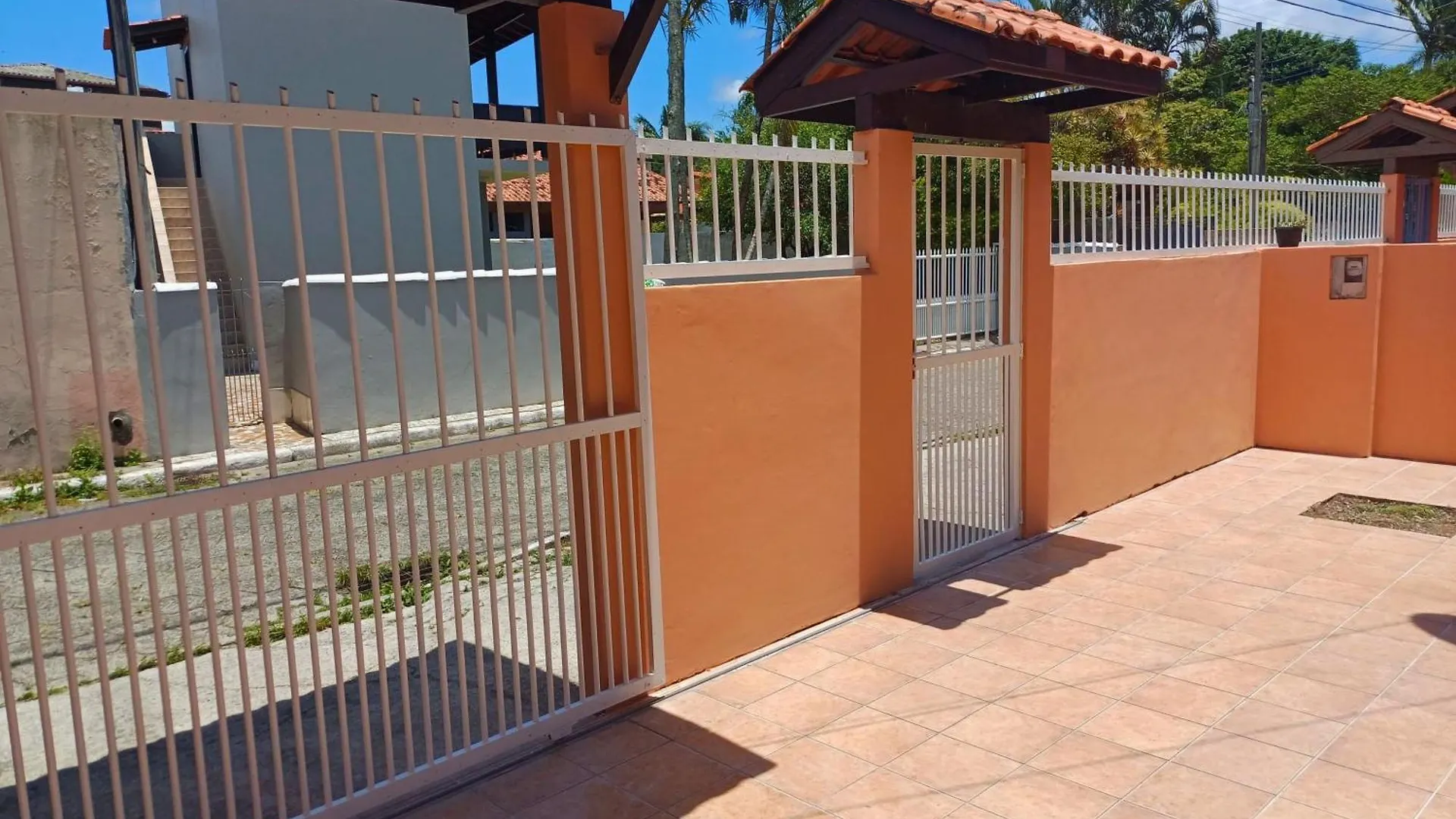 Apartment Casa De Temporada A 8 Min A Pe Da Praia Na Barra Da Lagoa Florianopolis Brazil